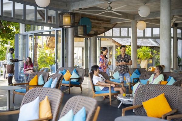 Hôtel Outrigger Maldives Maafushivaru Resort 5*