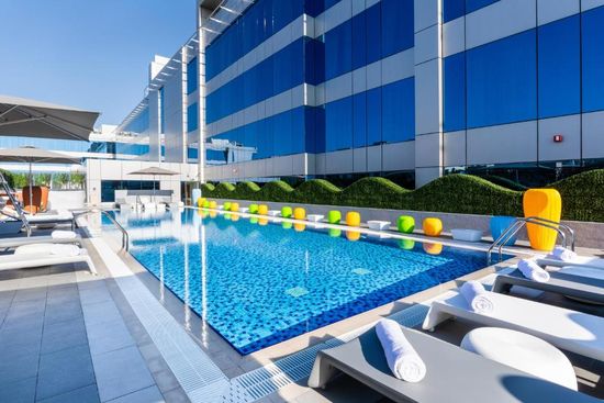 Studio M Arabian Plazza 3* – Dubai