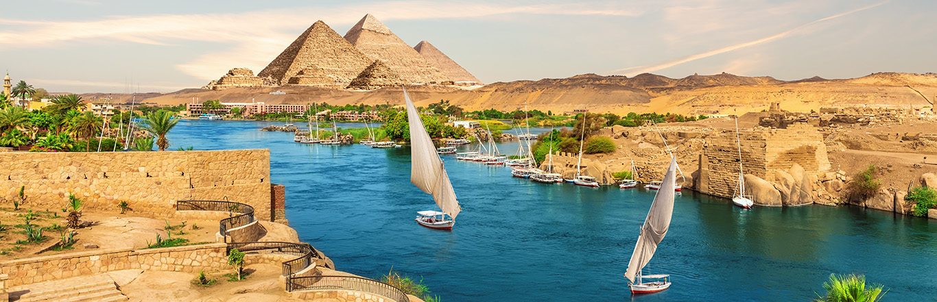 Sailboats,And,Ancient,Rocks,In,The,Nile,On,The,Way