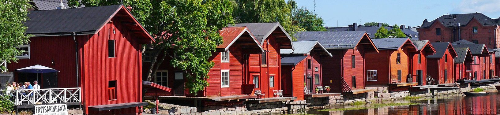 Pixabay_wooden-houses-796386_1920