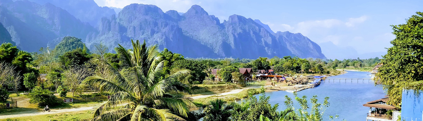 LAOS_VANG VIENG_pascal-muller-iSz0IMtulos-unsplash