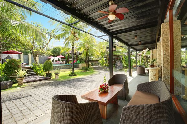 Duo 5* en villas avec piscine privée Senetan Villas et Lumbini Luxury Villas