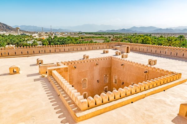 Splendeurs du Sultanat d’Oman hôtels en catégorie standard & Séjour Dubaï 11J/10N – 2026 – Limité à 24 pers. – (Flex)