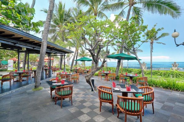 Legian Beach Hotel 4* – (Flex)