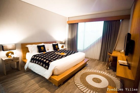 Duo 3*/4* Freddies Villas Ubud & Villa Del Mar Canggu – (Flex)